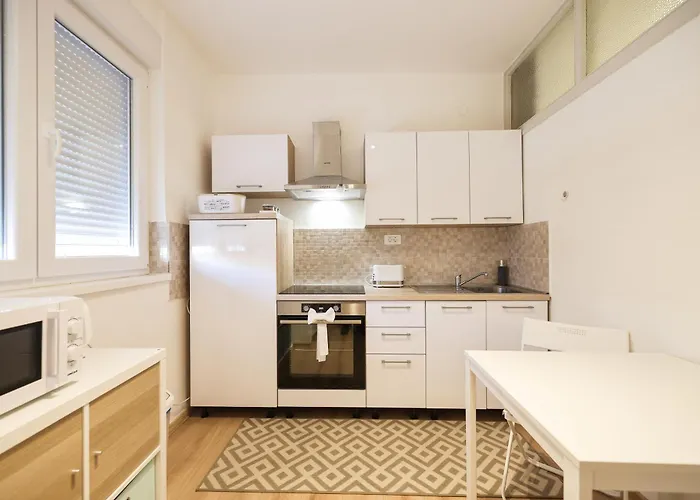 Selah By Adex Travel アパート *